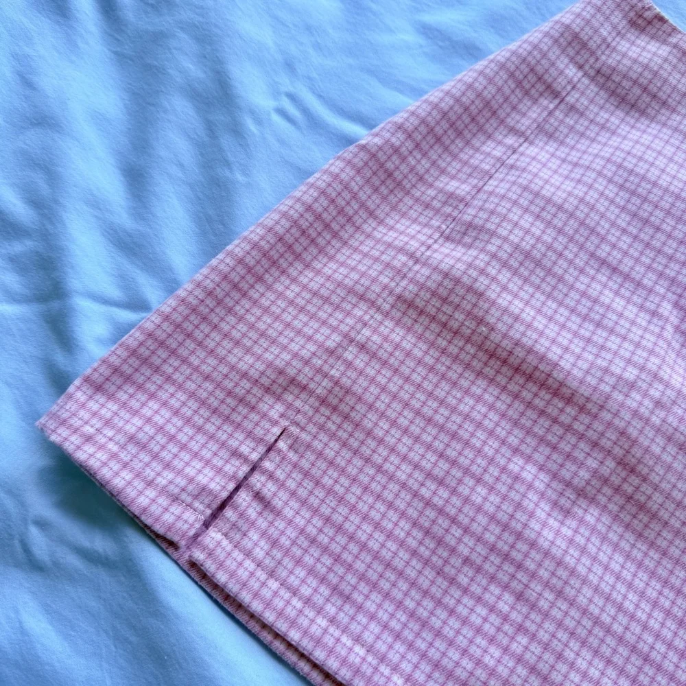 Brandy Melville Plaid Mini Cara Skirt